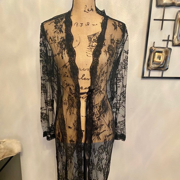 Long Lace Robe W/ Scalloped Trim, Satin waist Tie - Picture 7 of 7